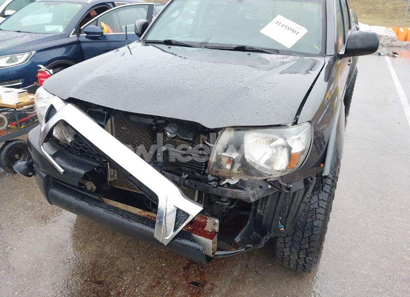 Photo 6 of 2011 Toyota Tacoma DOUBLE CAB (VIN 3TMLU4ENXBM062437)