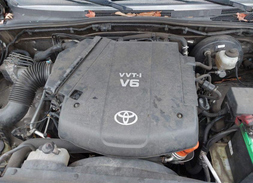 Photo 10 of 2011 Toyota Tacoma DOUBLE CAB (VIN 3TMLU4ENXBM068707)