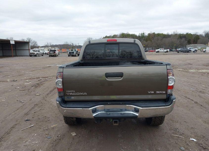 Photo 16 of 2011 Toyota Tacoma DOUBLE CAB (VIN 3TMLU4ENXBM068707)