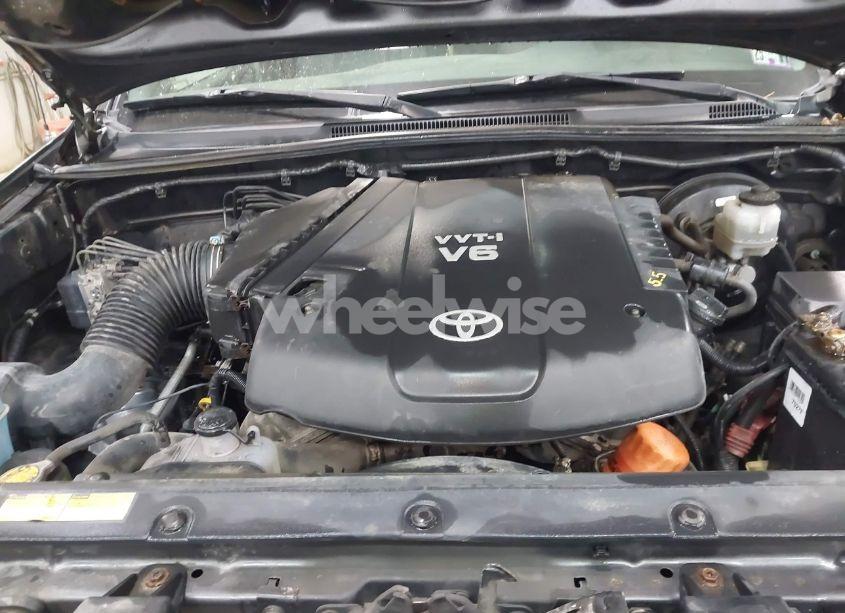 Photo 10 of 2011 Toyota Tacoma BASE V6 (VIN 3TMLU4ENXBM071929)