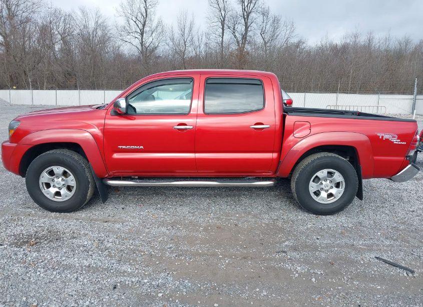 Photo 14 of 2011 Toyota Tacoma DOUBLE CAB (VIN 3TMLU4ENXBM078945)