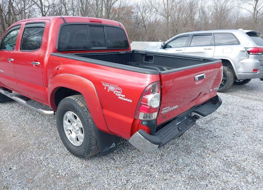 Photo 6 of 2011 Toyota Tacoma DOUBLE CAB (VIN 3TMLU4ENXBM078945)