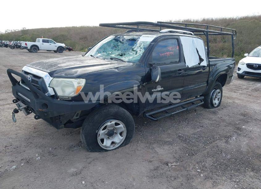 Photo 2 of 2013 Toyota Tacoma DOUBLE CAB (VIN 3TMLU4ENXDM112109)
