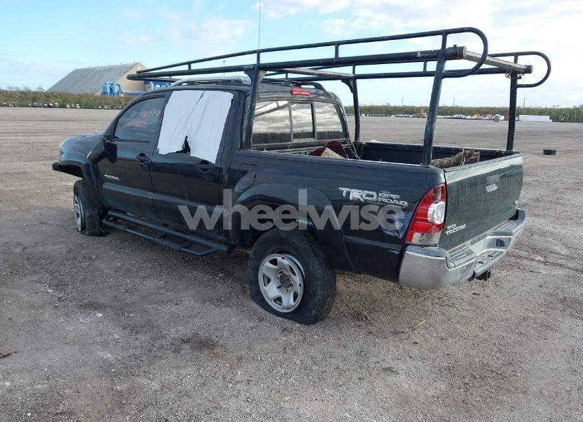 Photo 3 of 2013 Toyota Tacoma DOUBLE CAB (VIN 3TMLU4ENXDM112109)