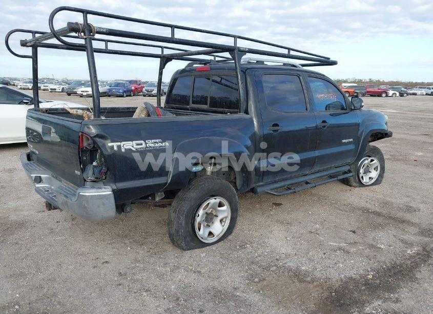 Photo 4 of 2013 Toyota Tacoma DOUBLE CAB (VIN 3TMLU4ENXDM112109)