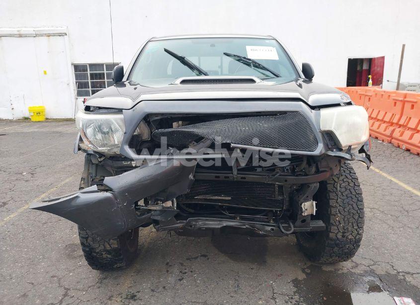 Photo 12 of 2014 Toyota Tacoma BASE V6 (VIN 3TMLU4ENXEM139294)