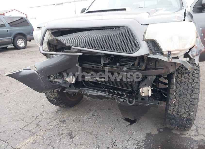 Photo 6 of 2014 Toyota Tacoma BASE V6 (VIN 3TMLU4ENXEM139294)