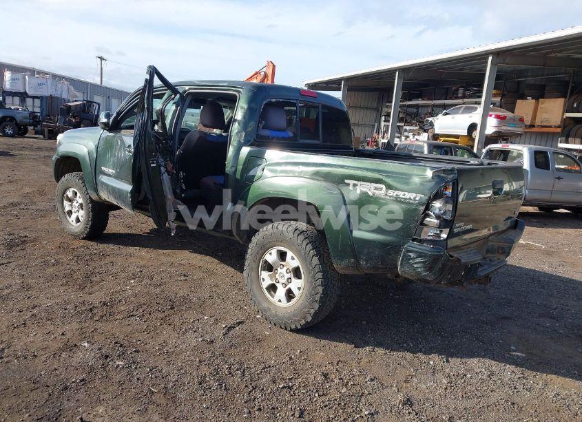 Photo 3 of 2014 Toyota Tacoma BASE V6 (VIN 3TMLU4ENXEM146360)
