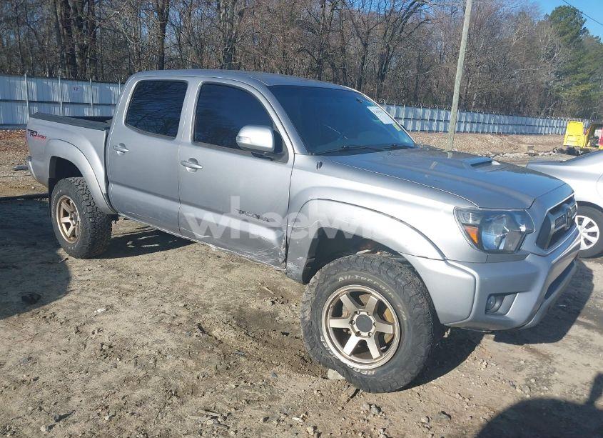2014 Toyota Tacoma DOUBLE CAB (VIN 3TMLU4ENXEM147587) main photo