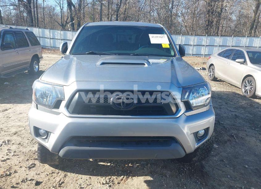 Photo 13 of 2014 Toyota Tacoma DOUBLE CAB (VIN 3TMLU4ENXEM147587)