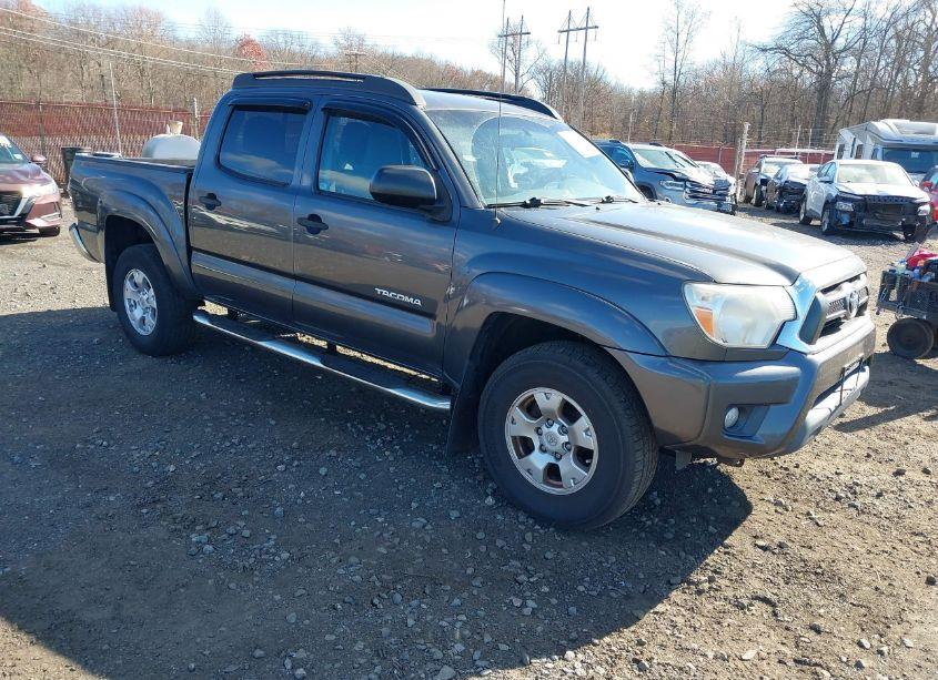 2014 Toyota Tacoma BASE V6 (VIN 3TMLU4ENXEM160047) main photo