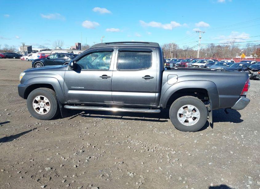 Photo 14 of 2014 Toyota Tacoma BASE V6 (VIN 3TMLU4ENXEM160047)