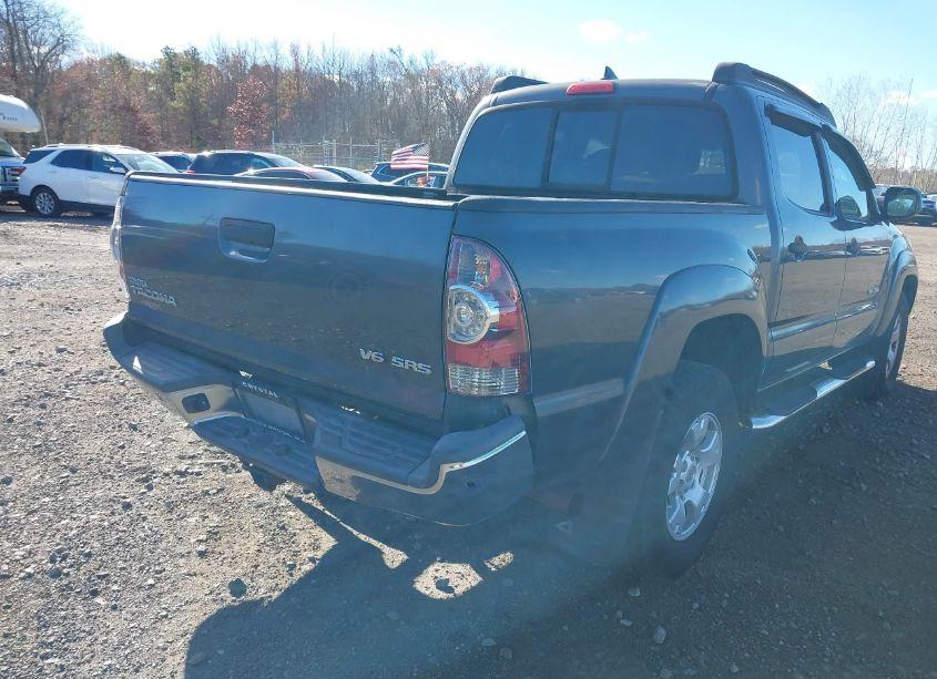 Photo 6 of 2014 Toyota Tacoma BASE V6 (VIN 3TMLU4ENXEM160047)