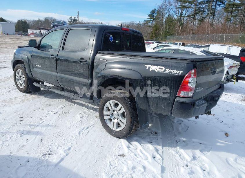 Photo 3 of 2015 Toyota Tacoma DOUBLE CAB/TRD PRO (VIN 3TMLU4ENXFM199397)