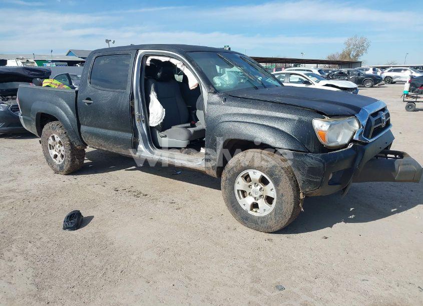 2015 Toyota Tacoma DOUBLE CAB/TRD PRO (VIN 3TMLU4ENXFM206669) main photo