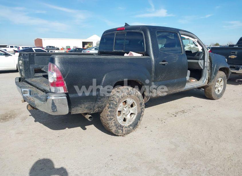 Photo 4 of 2015 Toyota Tacoma DOUBLE CAB/TRD PRO (VIN 3TMLU4ENXFM206669)