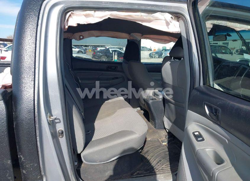 Photo 8 of 2015 Toyota Tacoma DOUBLE CAB/TRD PRO (VIN 3TMLU4ENXFM206669)