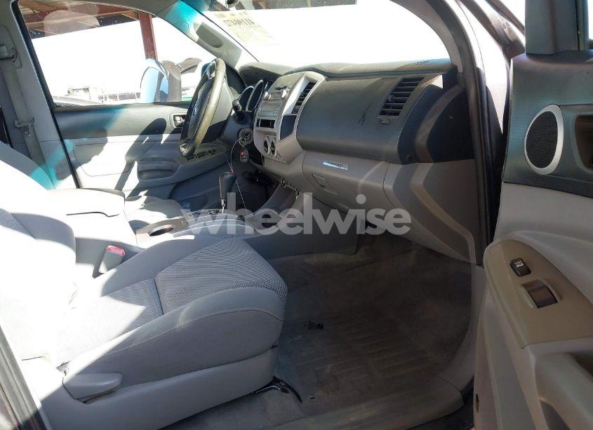 Photo 5 of 2011 Toyota Tacoma DOUBLE CAB LONG BED (VIN 3TMMU4FN0BM032561)