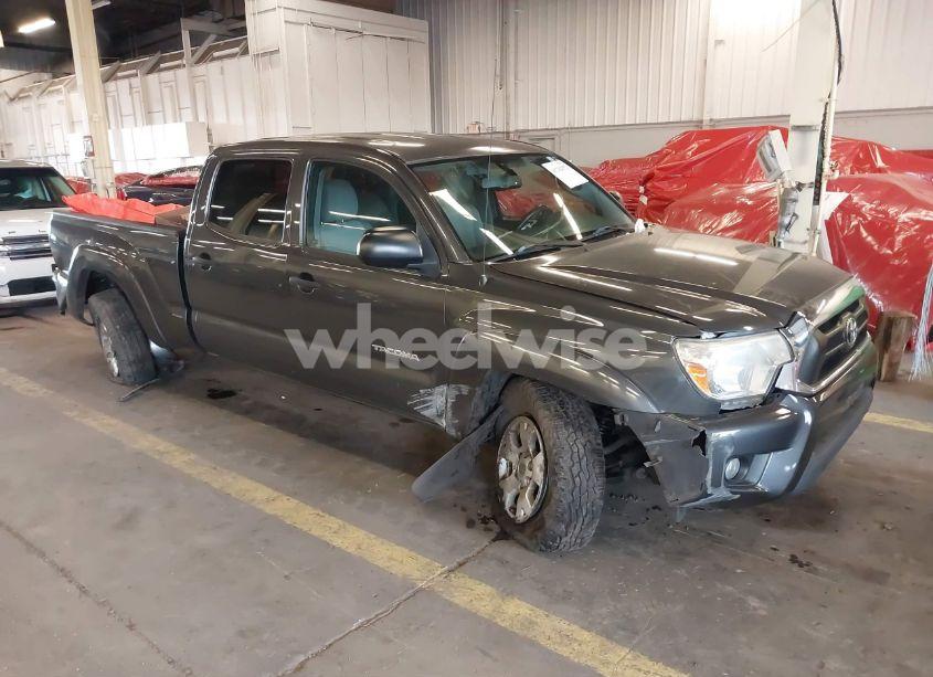 2013 Toyota Tacoma DOUBLE CAB LONG BED (VIN 3TMMU4FN0DM049900) main photo