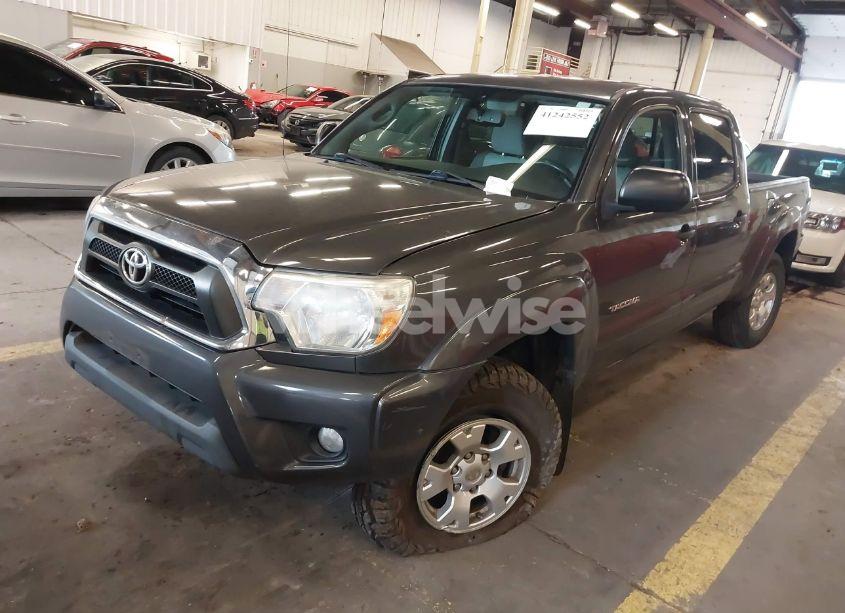 Photo 2 of 2013 Toyota Tacoma DOUBLE CAB LONG BED (VIN 3TMMU4FN0DM049900)