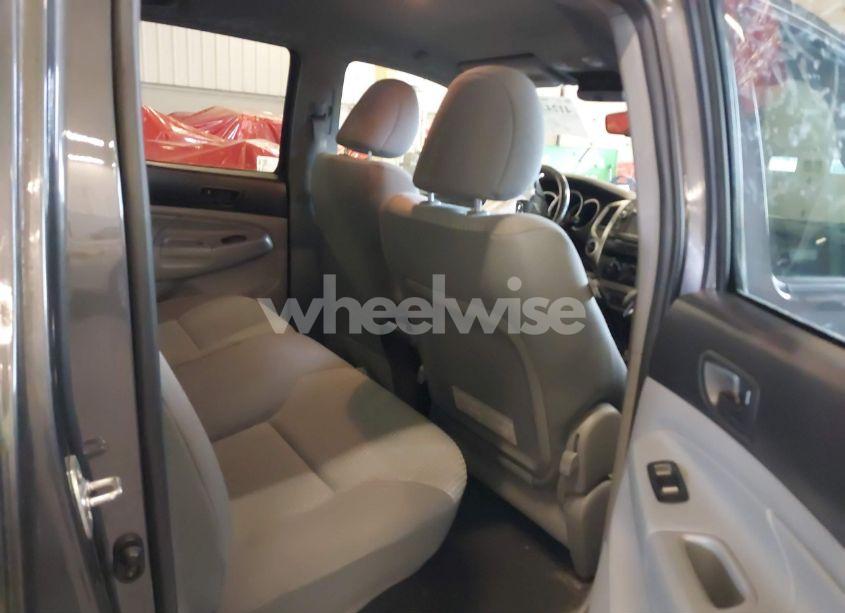 Photo 8 of 2013 Toyota Tacoma DOUBLE CAB LONG BED (VIN 3TMMU4FN0DM049900)