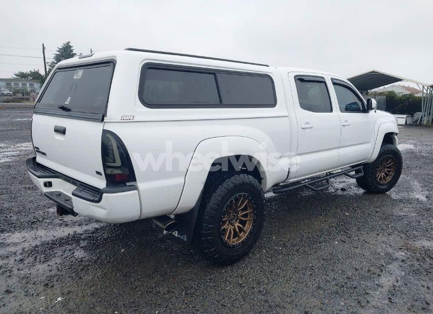 Photo 4 of 2013 Toyota Tacoma DOUBLE CAB LONG BED (VIN 3TMMU4FN1DM051980)