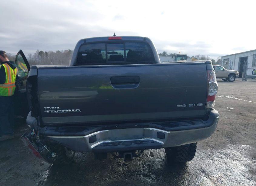 Photo 16 of 2014 Toyota Tacoma BASE V6 (VIN 3TMMU4FN1EM067050)