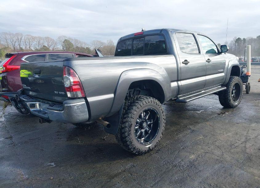 Photo 4 of 2014 Toyota Tacoma BASE V6 (VIN 3TMMU4FN1EM067050)