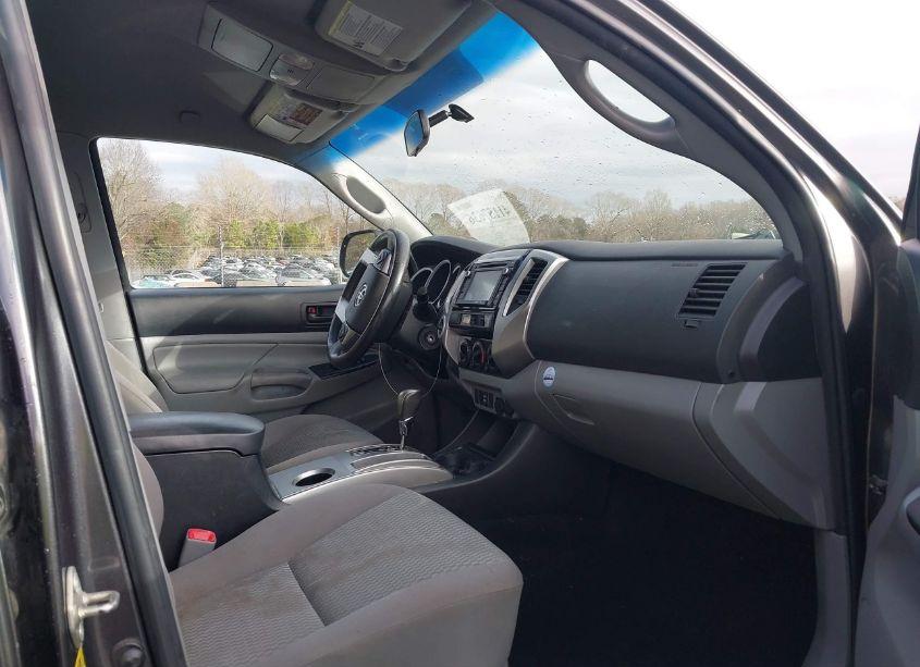 Photo 5 of 2014 Toyota Tacoma BASE V6 (VIN 3TMMU4FN1EM067050)