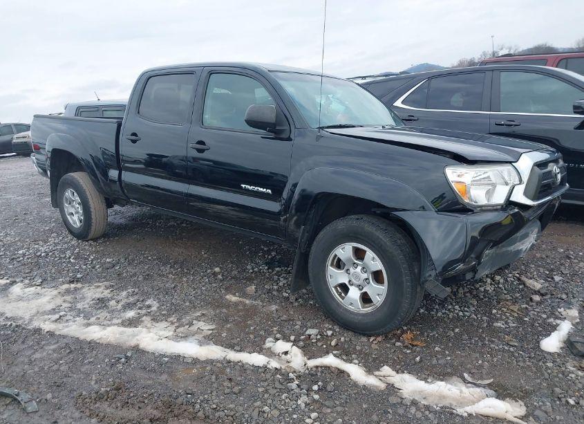 2014 Toyota Tacoma BASE V6 (VIN 3TMMU4FN1EM072572) main photo