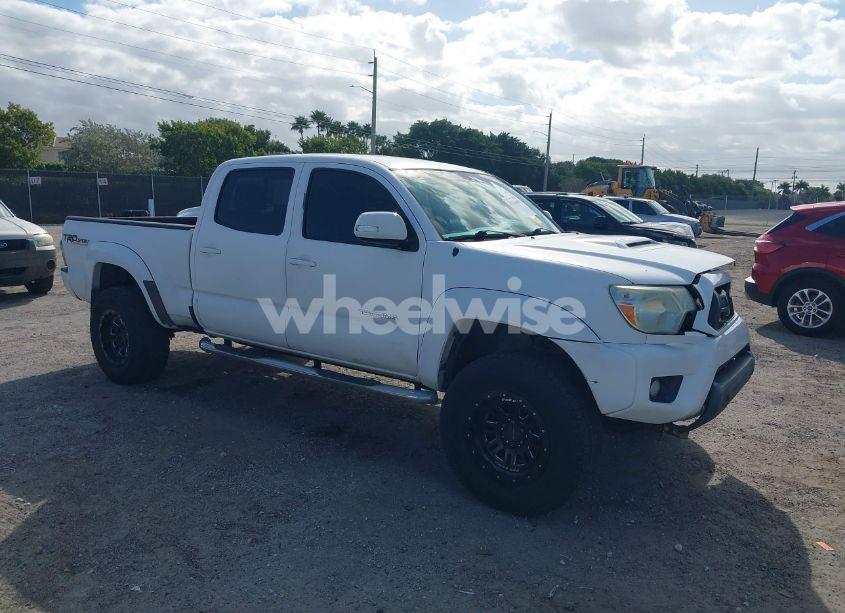 2015 Toyota Tacoma DOUBLE CAB LONG BED (VIN 3TMMU4FN1FM073819) main photo