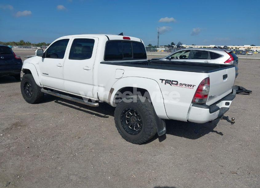 Photo 3 of 2015 Toyota Tacoma DOUBLE CAB LONG BED (VIN 3TMMU4FN1FM073819)