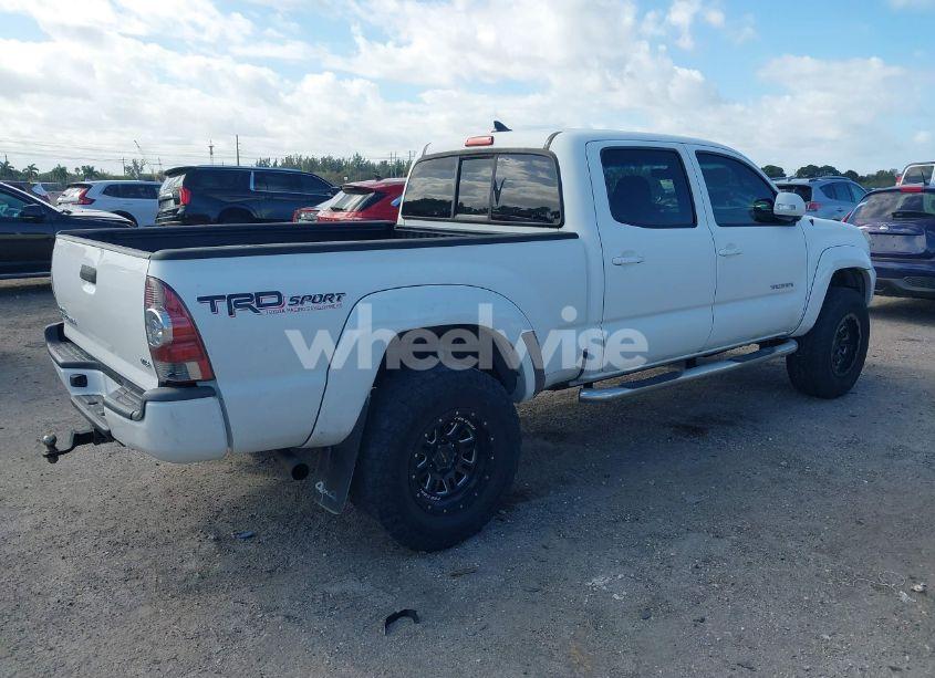 Photo 4 of 2015 Toyota Tacoma DOUBLE CAB LONG BED (VIN 3TMMU4FN1FM073819)