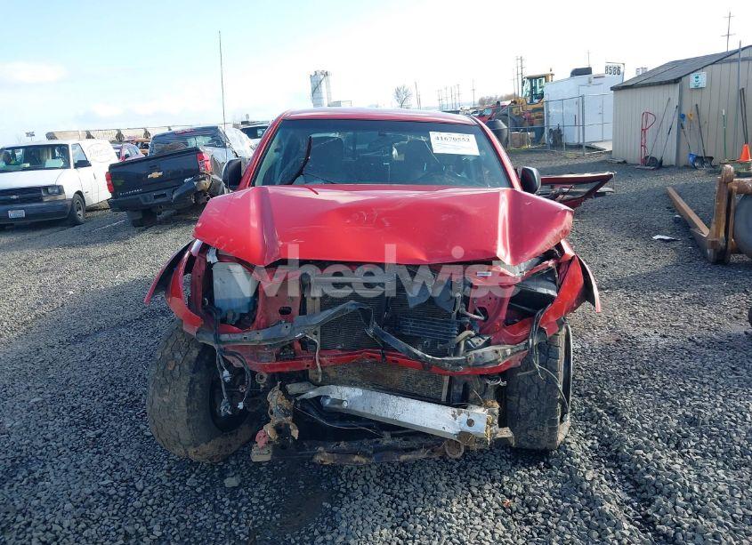 Photo 13 of 2015 Toyota Tacoma BASE V6 (VIN 3TMMU4FN1FM077045)