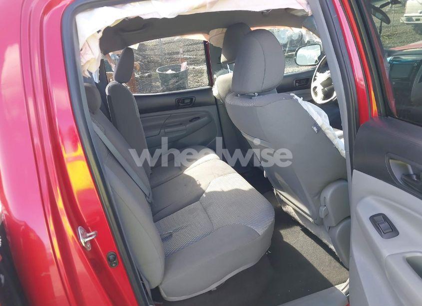 Photo 8 of 2015 Toyota Tacoma BASE V6 (VIN 3TMMU4FN1FM077045)