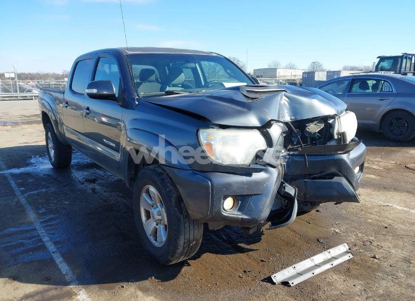 2015 Toyota Tacoma DOUBLE CAB LONG BED (VIN 3TMMU4FN2FM073800) main photo