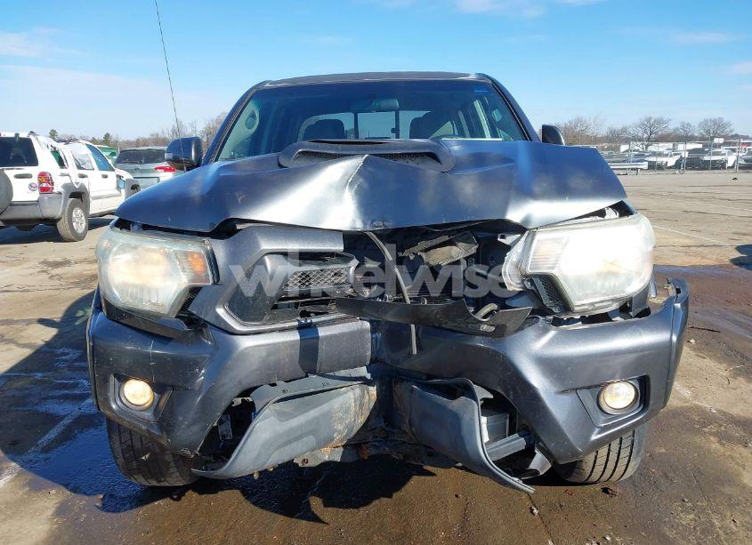Photo 12 of 2015 Toyota Tacoma DOUBLE CAB LONG BED (VIN 3TMMU4FN2FM073800)