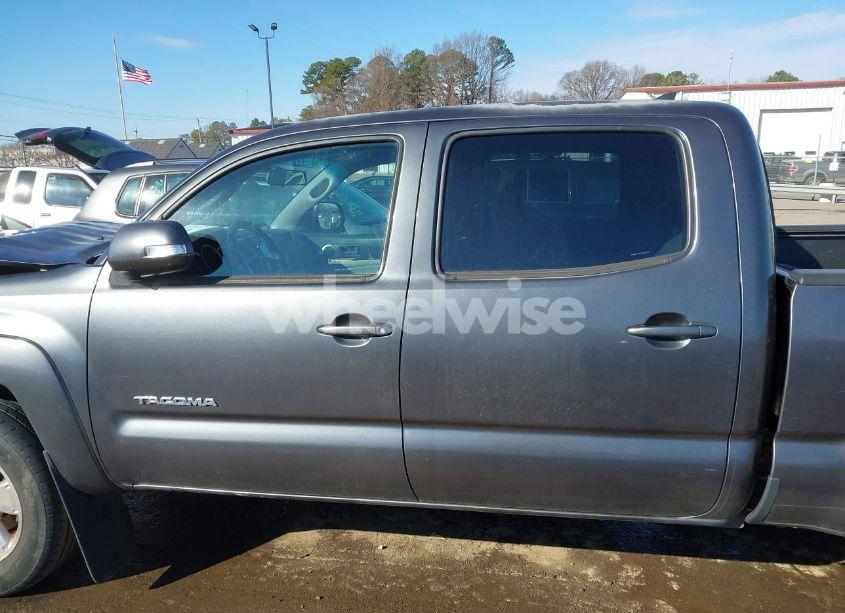Photo 14 of 2015 Toyota Tacoma DOUBLE CAB LONG BED (VIN 3TMMU4FN2FM073800)