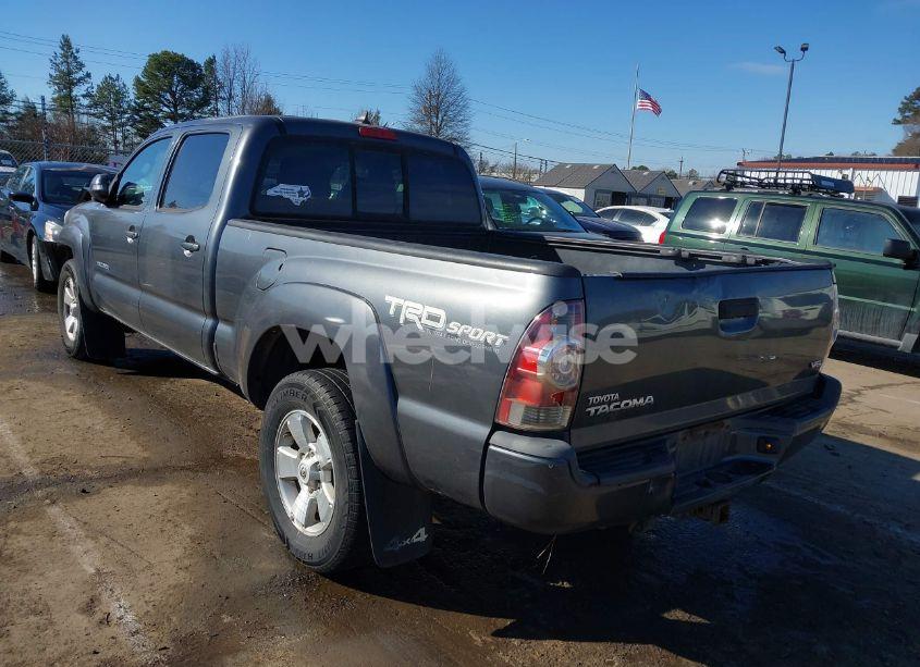 Photo 3 of 2015 Toyota Tacoma DOUBLE CAB LONG BED (VIN 3TMMU4FN2FM073800)