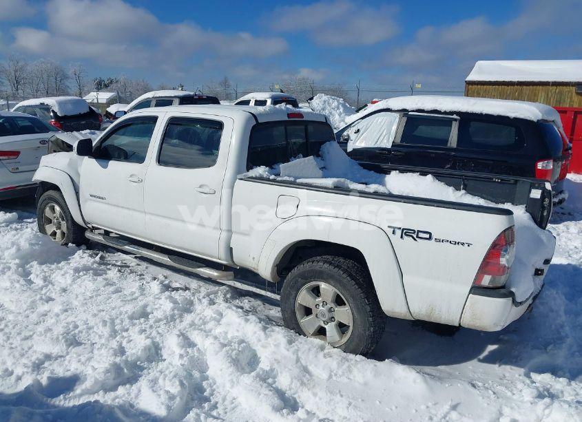 Photo 3 of 2015 Toyota Tacoma DOUBLE CAB LONG BED (VIN 3TMMU4FN2FM086885)