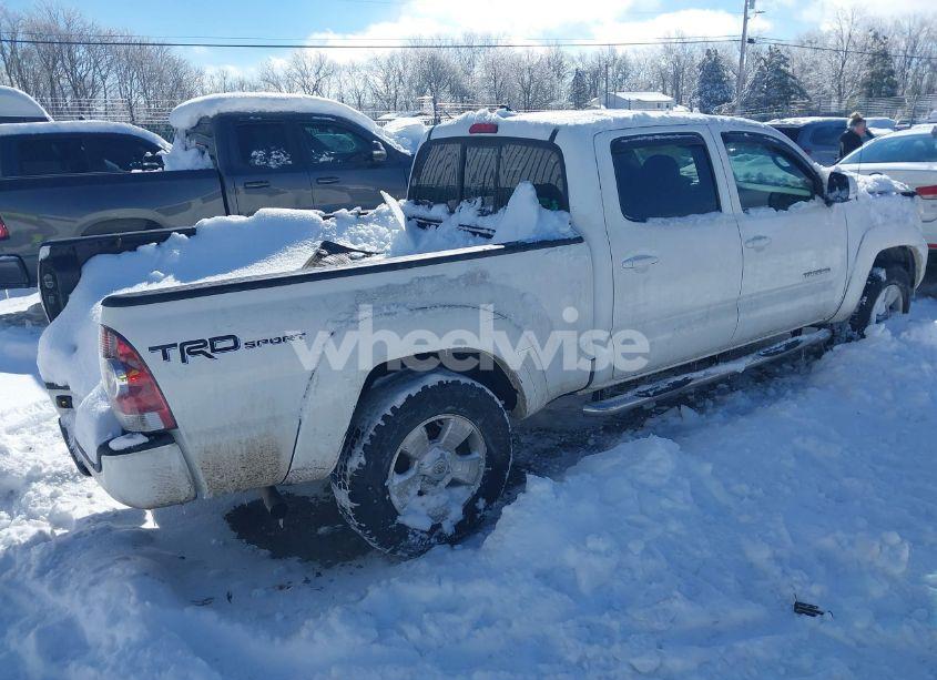 Photo 4 of 2015 Toyota Tacoma DOUBLE CAB LONG BED (VIN 3TMMU4FN2FM086885)