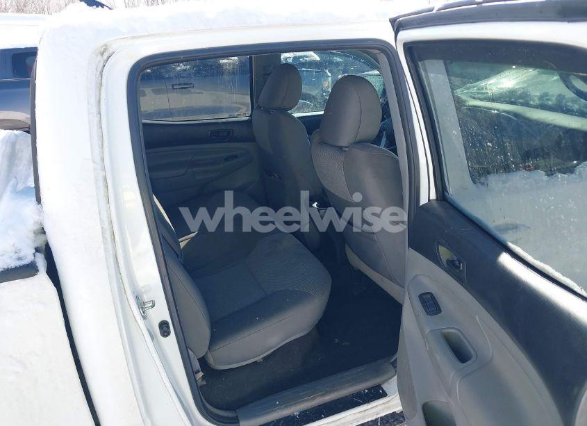 Photo 8 of 2015 Toyota Tacoma DOUBLE CAB LONG BED (VIN 3TMMU4FN2FM086885)