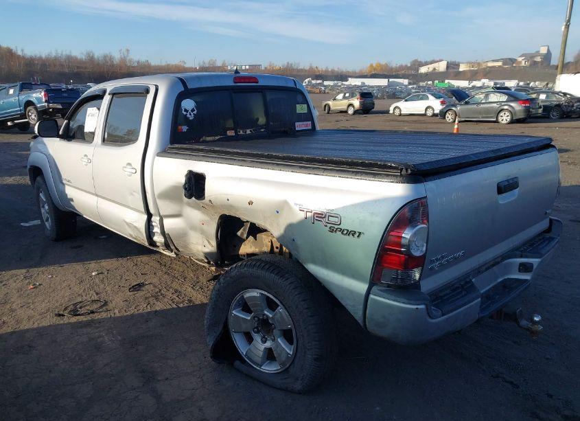 Photo 3 of 2013 Toyota Tacoma DOUBLE CAB LONG BED (VIN 3TMMU4FN3DM053598)
