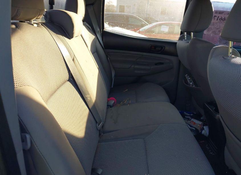 Photo 8 of 2013 Toyota Tacoma DOUBLE CAB LONG BED (VIN 3TMMU4FN3DM053598)