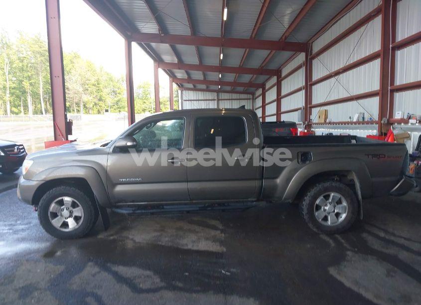 Photo 14 of 2014 Toyota Tacoma BASE V6 (VIN 3TMMU4FN4EM072128)