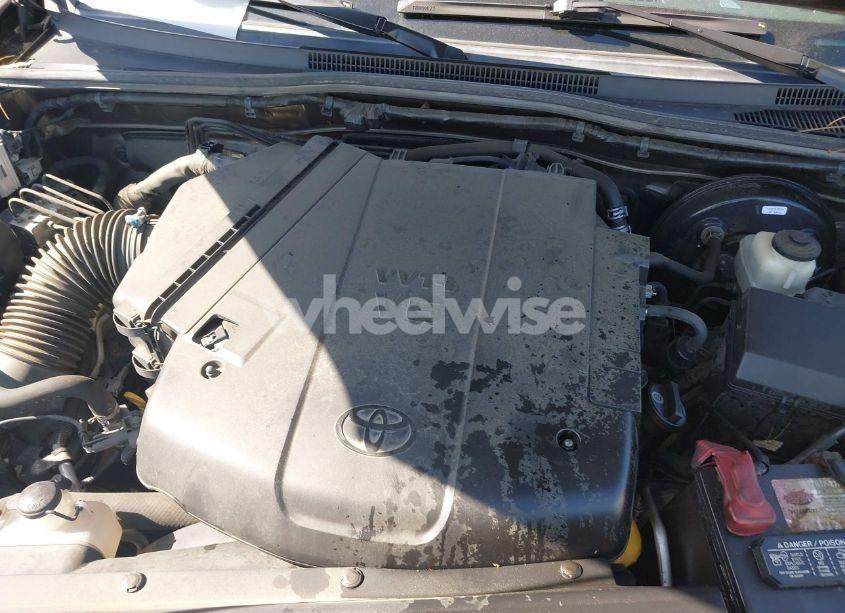 Photo 10 of 2015 Toyota Tacoma BASE V6 (VIN 3TMMU4FN5FM082376)