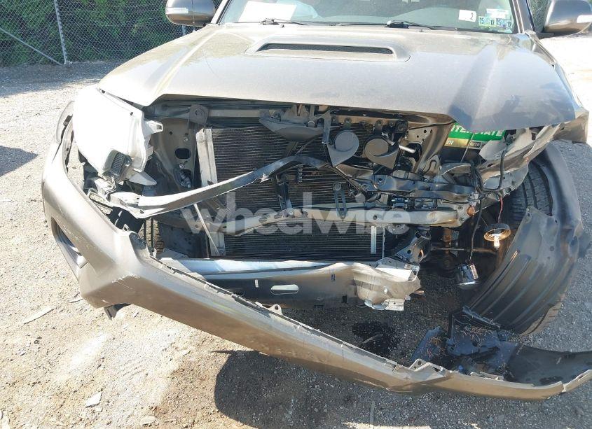 Photo 6 of 2015 Toyota Tacoma BASE V6 (VIN 3TMMU4FN5FM082376)