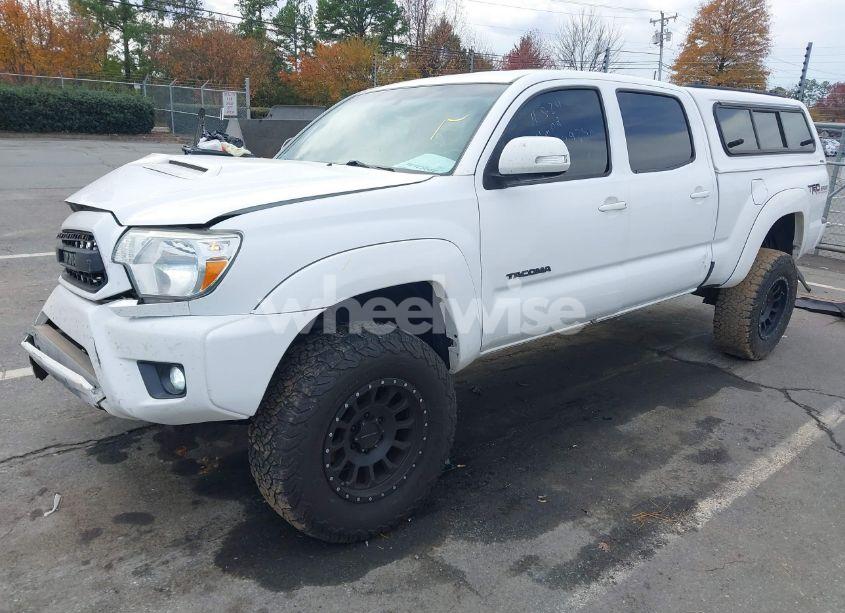Photo 2 of 2015 Toyota Tacoma DOUBLE CAB LONG BED (VIN 3TMMU4FN6FM079390)