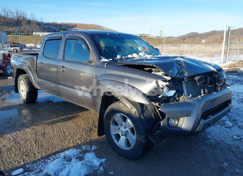 2015 Toyota Tacoma DOUBLE CAB LONG BED (VIN 3TMMU4FN7FM084047) main photo