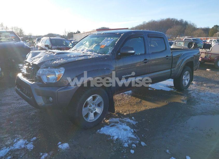 Photo 2 of 2015 Toyota Tacoma DOUBLE CAB LONG BED (VIN 3TMMU4FN7FM084047)
